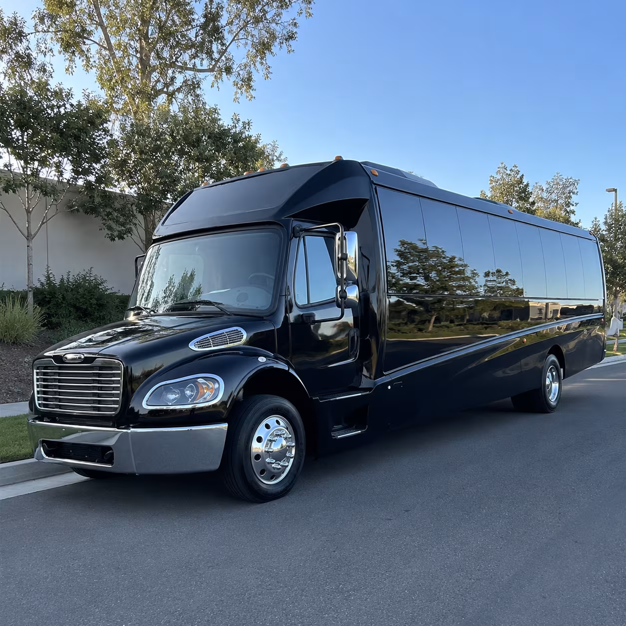 cedar park 20 passenger minibus