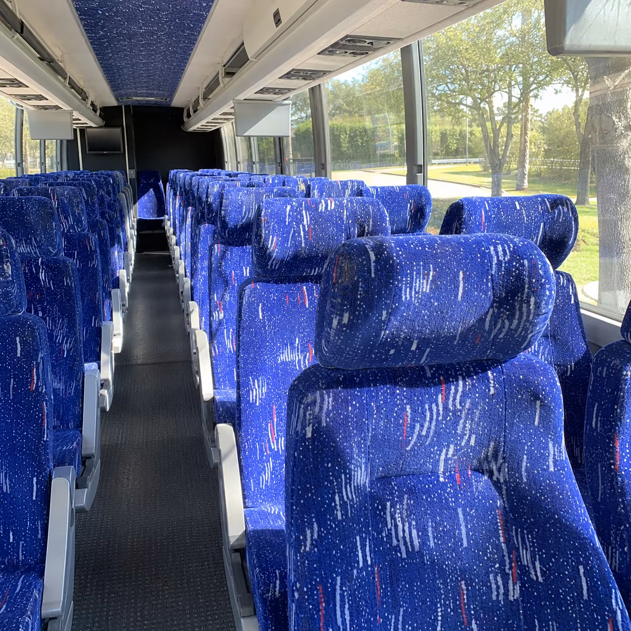 charter bus rentals for large cedar park prom groups and after prom events