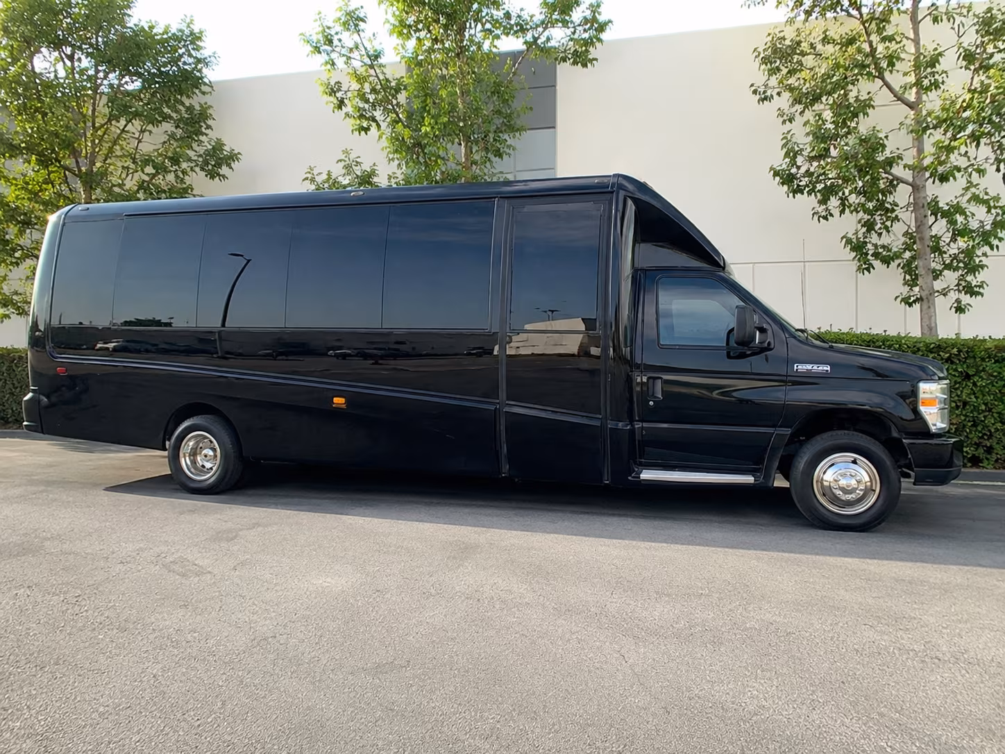 find the perfect transportation for your next prom 3