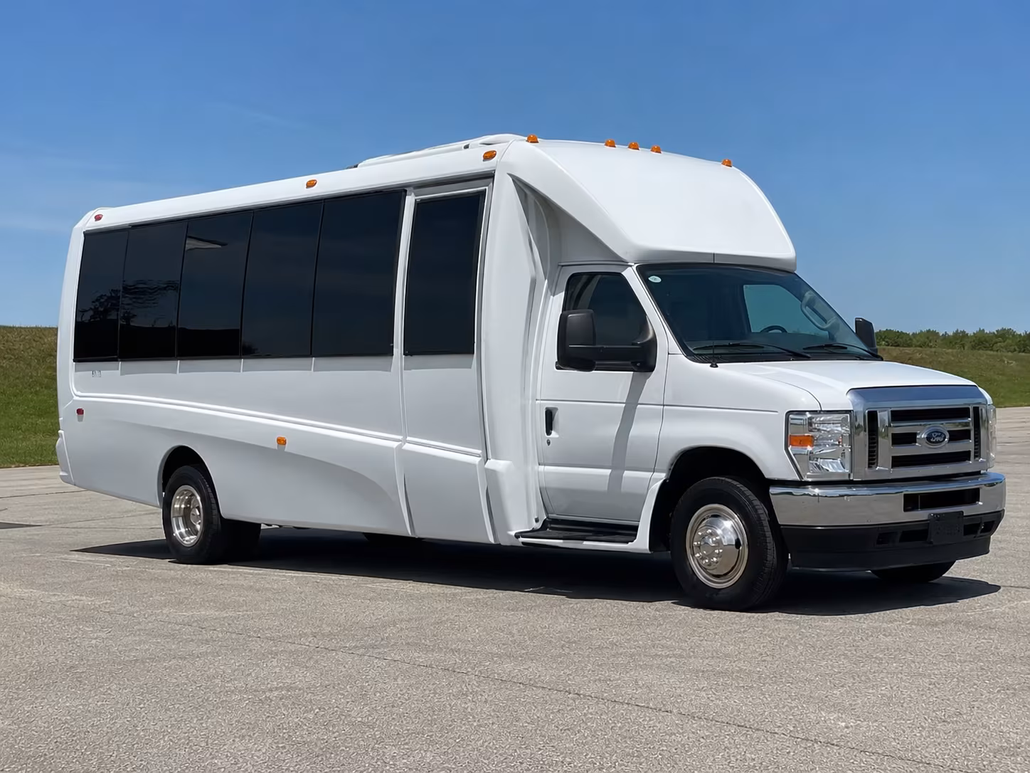 party bus rentals for cedar park bachelorette groups heading to round rock and georgetown